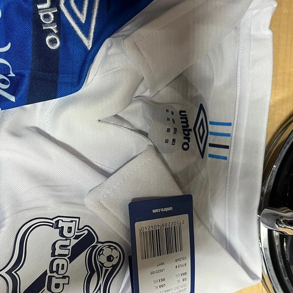 Puebla FC Jersey Umbro XLarge New Original - Picture 4 of 4